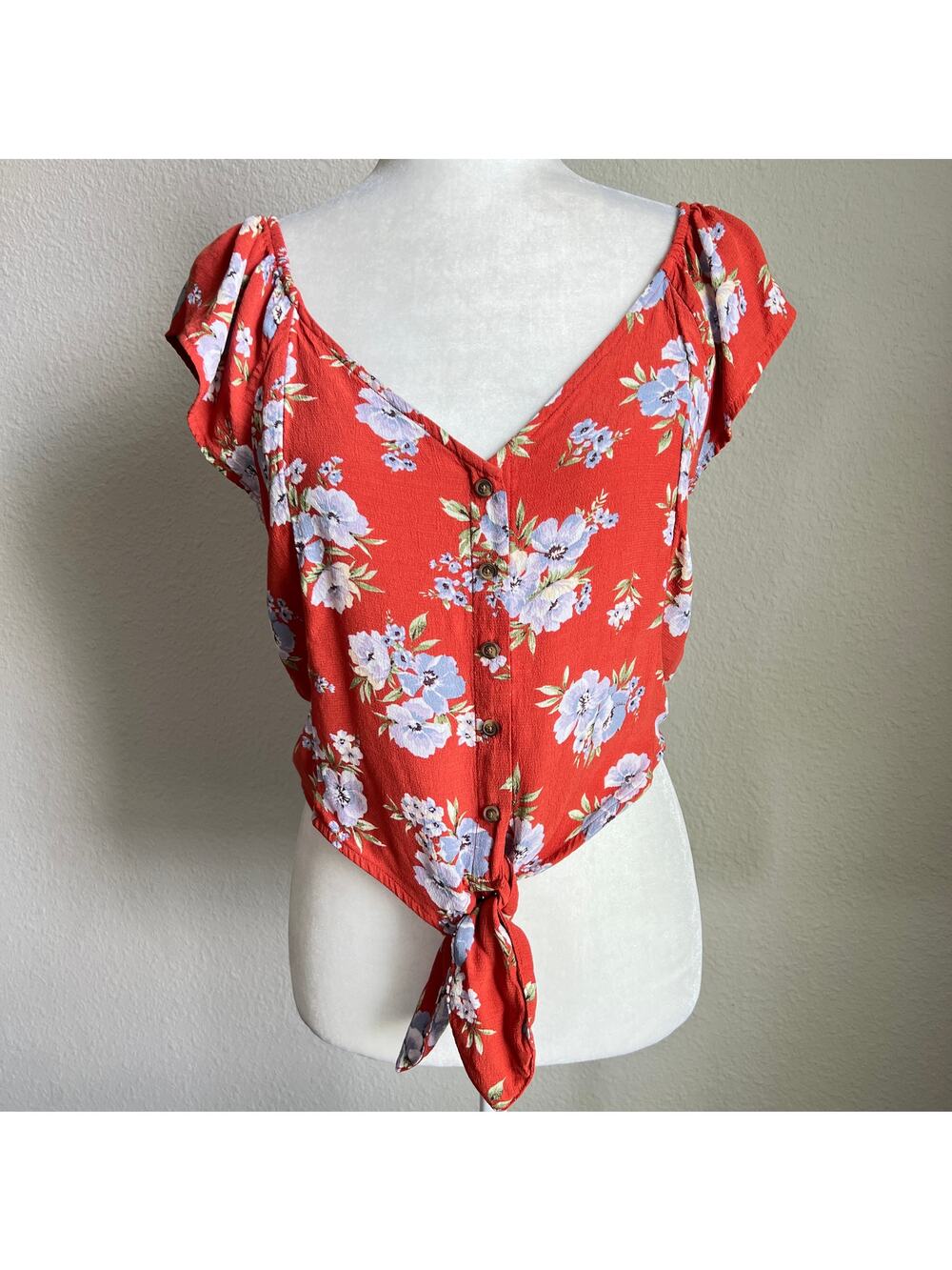 American Eagle Red Floral Tie Front Top Women's M Cottage Boho Summer Coquette
